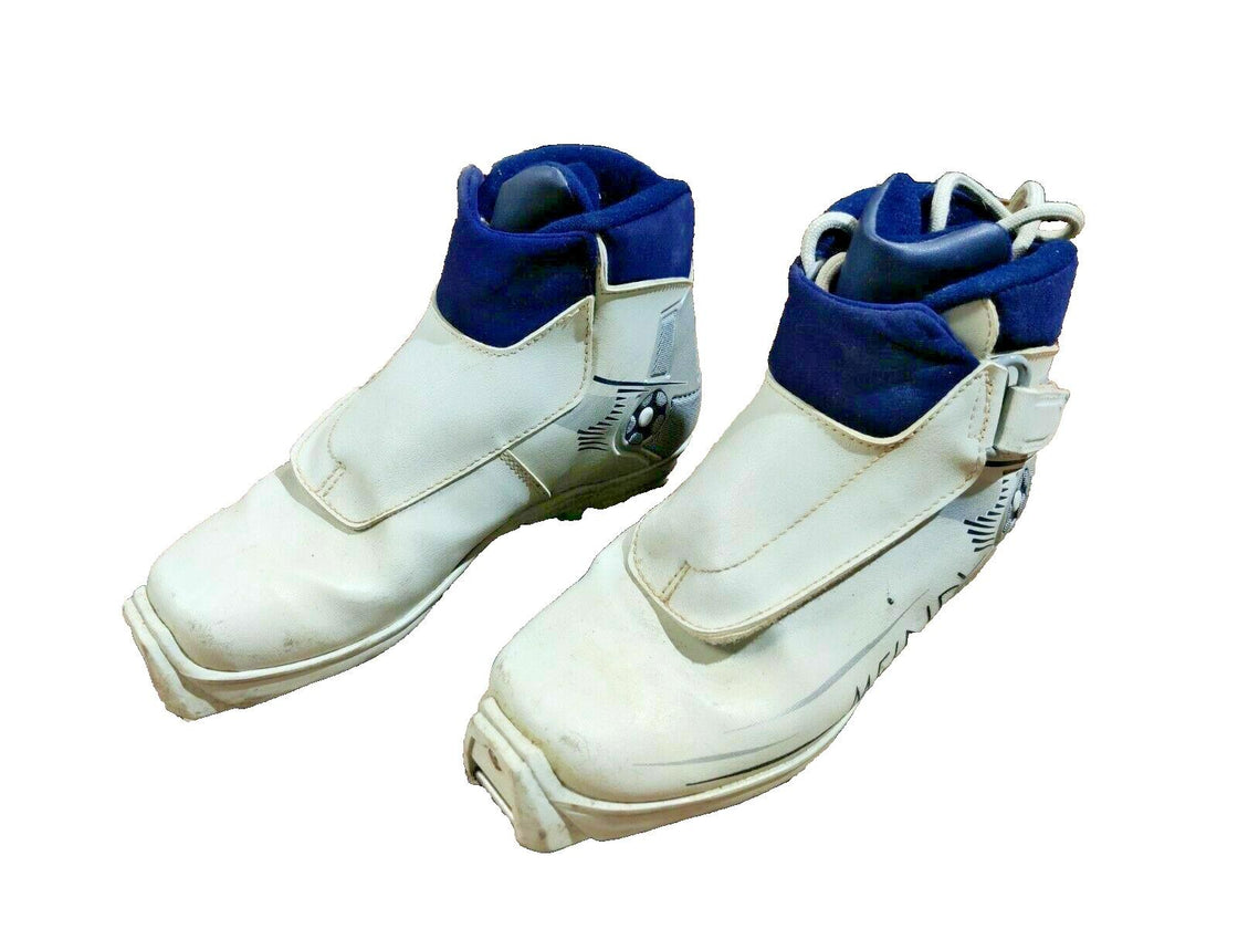 Meindl Nordic Cross Country Ski Boots Size EU36 US4. SNS Profil 2459