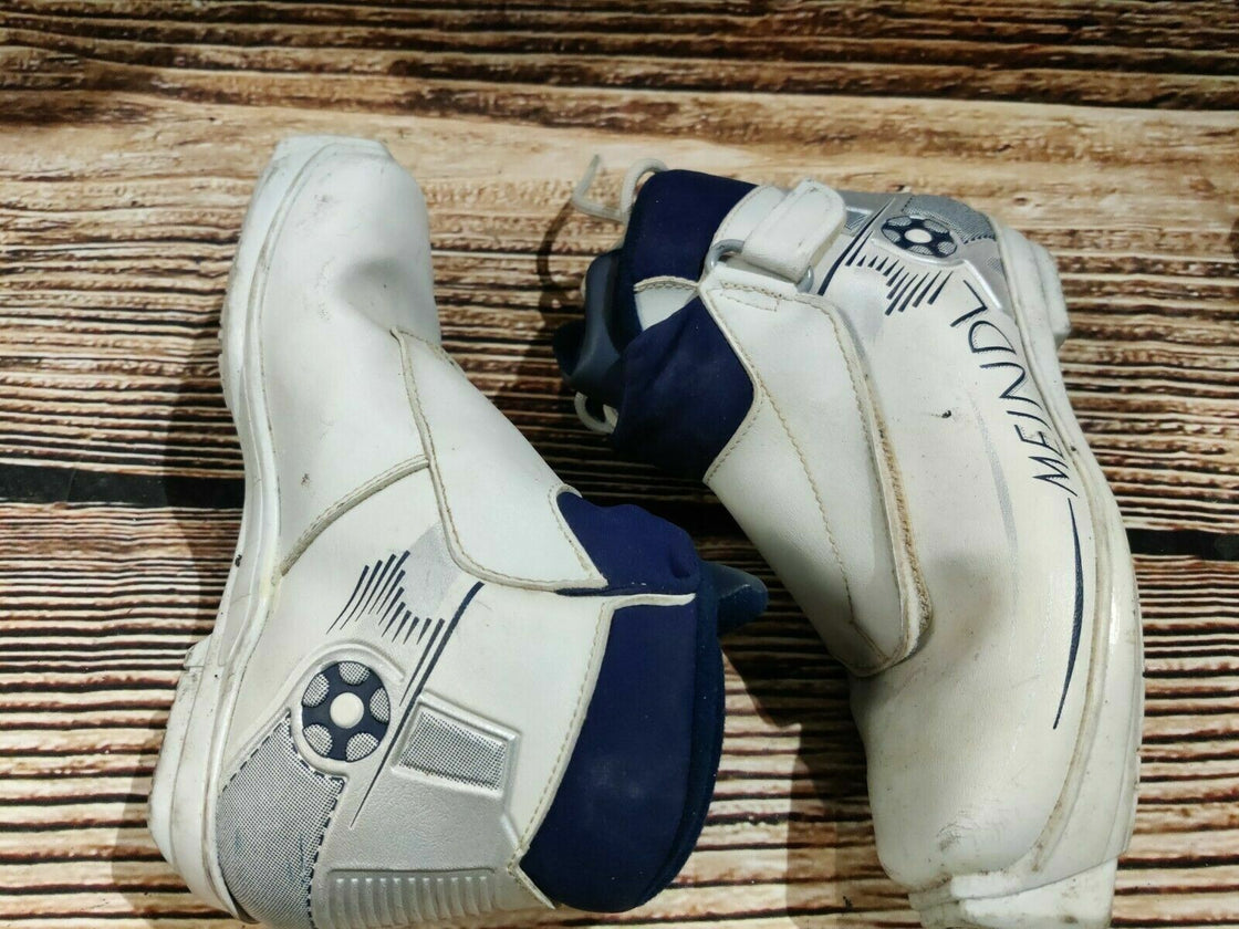 Meindl Nordic Cross Country Ski Boots Size EU36 US4. SNS Profil 2459