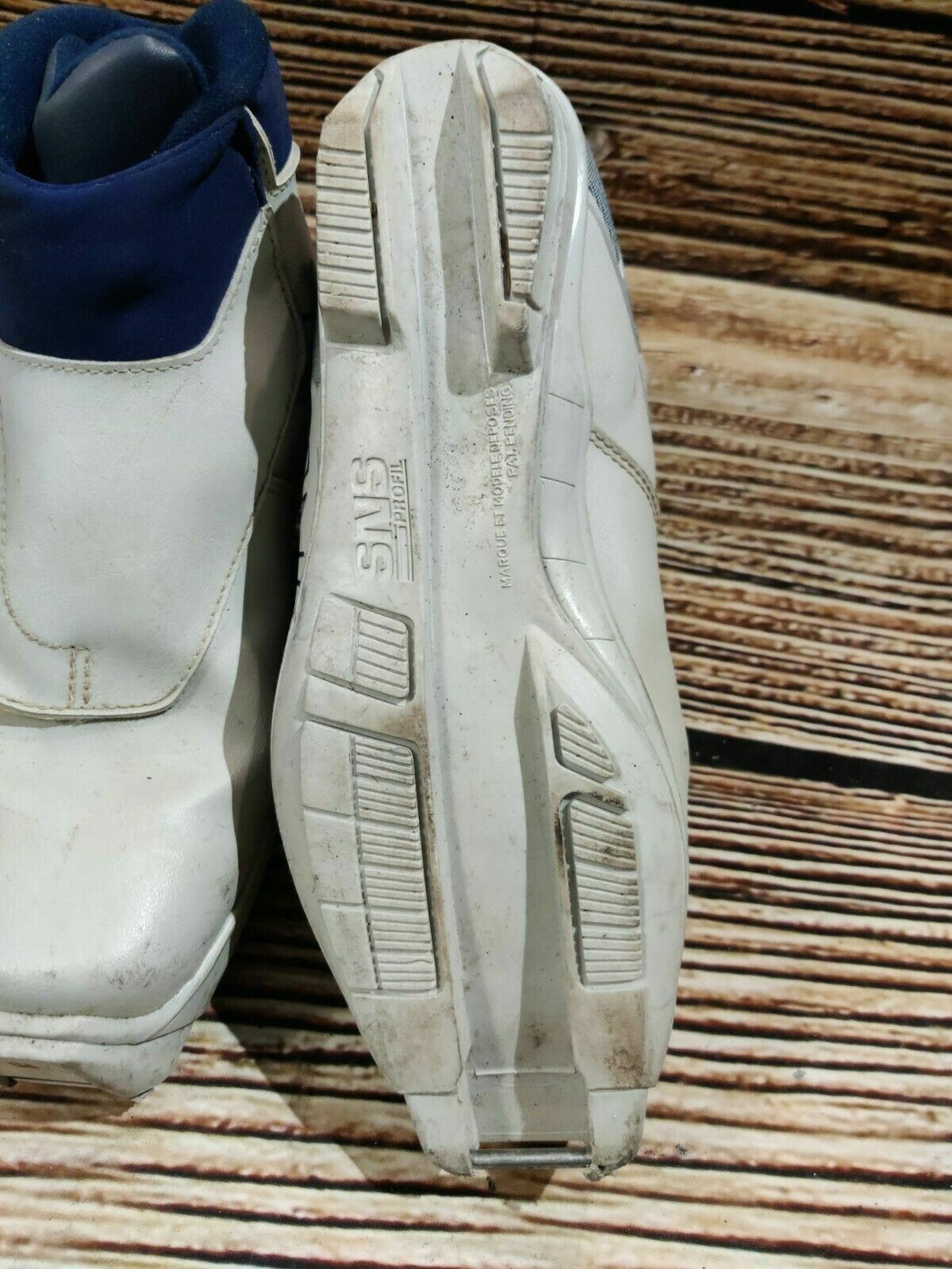 Meindl Nordic Cross Country Ski Boots Size EU36 US4. SNS Profil 2459