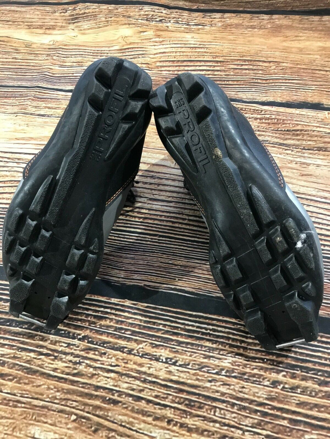 SALOMON Nordic Cross Country Ski Boots Size EU38 US5.5 SNS Profil 2395