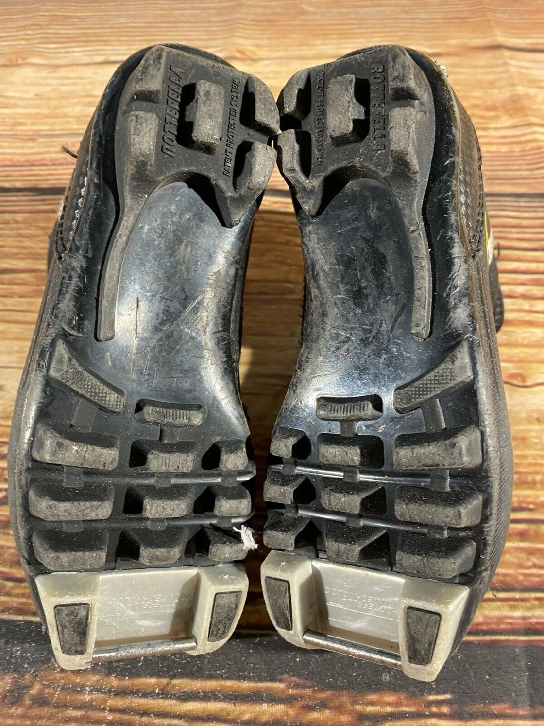 Fischer XC Ultimate Kids Nordic Cross Country Ski Boots Size EU29 NNN F-253