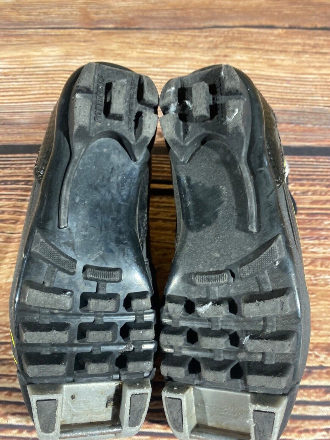 Fischer Ultimate Kids Nordic Cross Country Ski Boots Size EU32 US1.5 NNN F-531