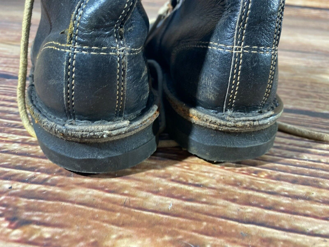 DALEX Vintage Cross Country Ski Boots Kandahar Cable Bindings EU36 US4  KL32