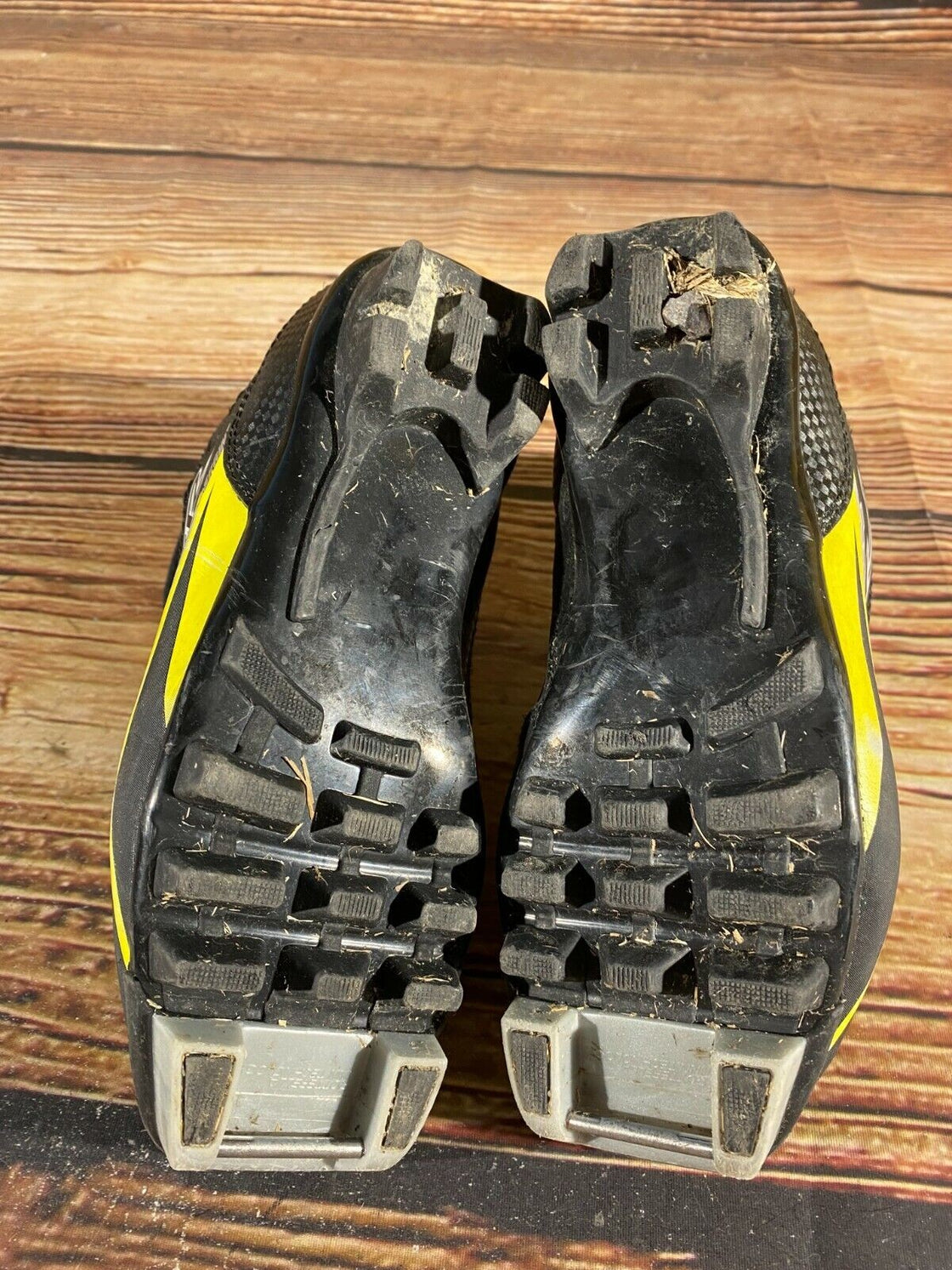 Fischer XJ Sprint Kids Nordic Cross Country Ski Boots Size EU33 NNN F-105
