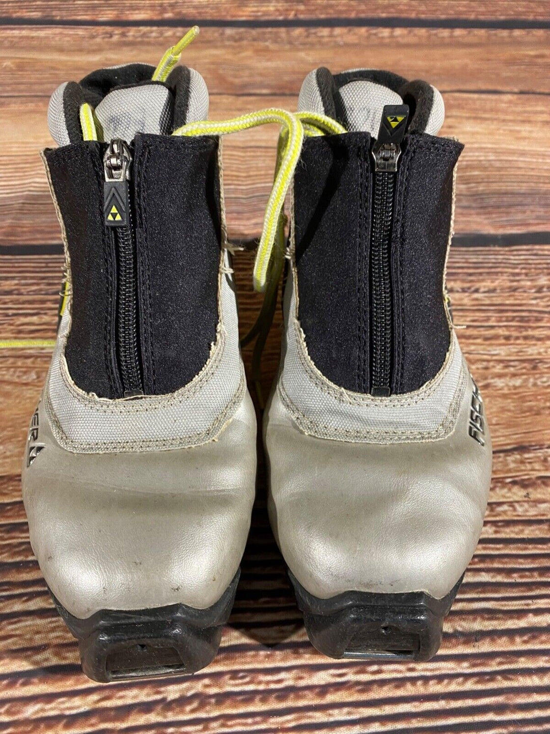 Fischer Kids Nordic Cross Country Ski Boots Size EU36 US4.5 NNN F-387