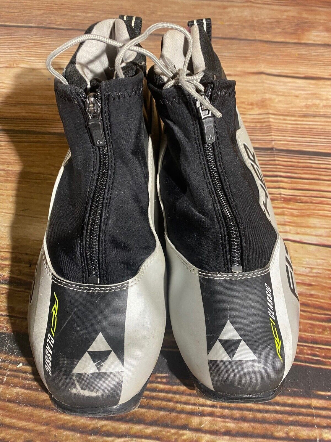 Fischer RCI Classic Cross Country Ski Boots Size EU41 US8.5 for NNN 2461