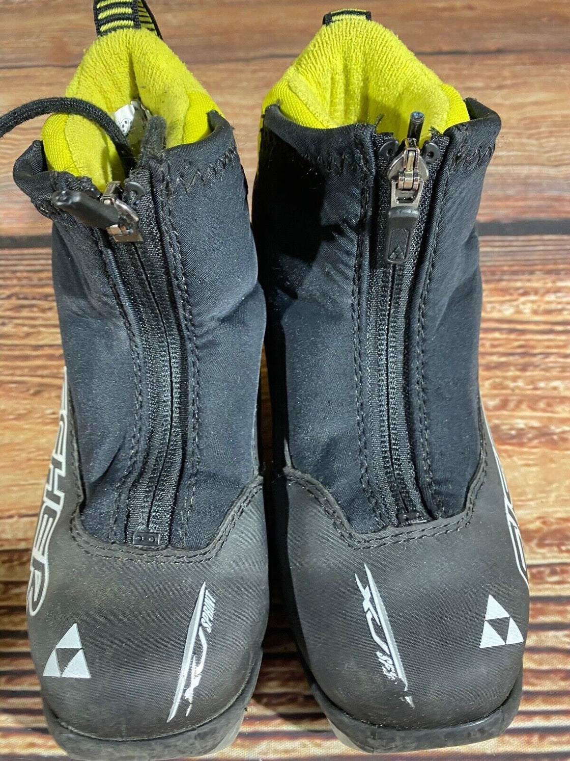 Fischer XJ Sprint Kids Cross Country Ski Boots Size EU30 US12 NNN F-561