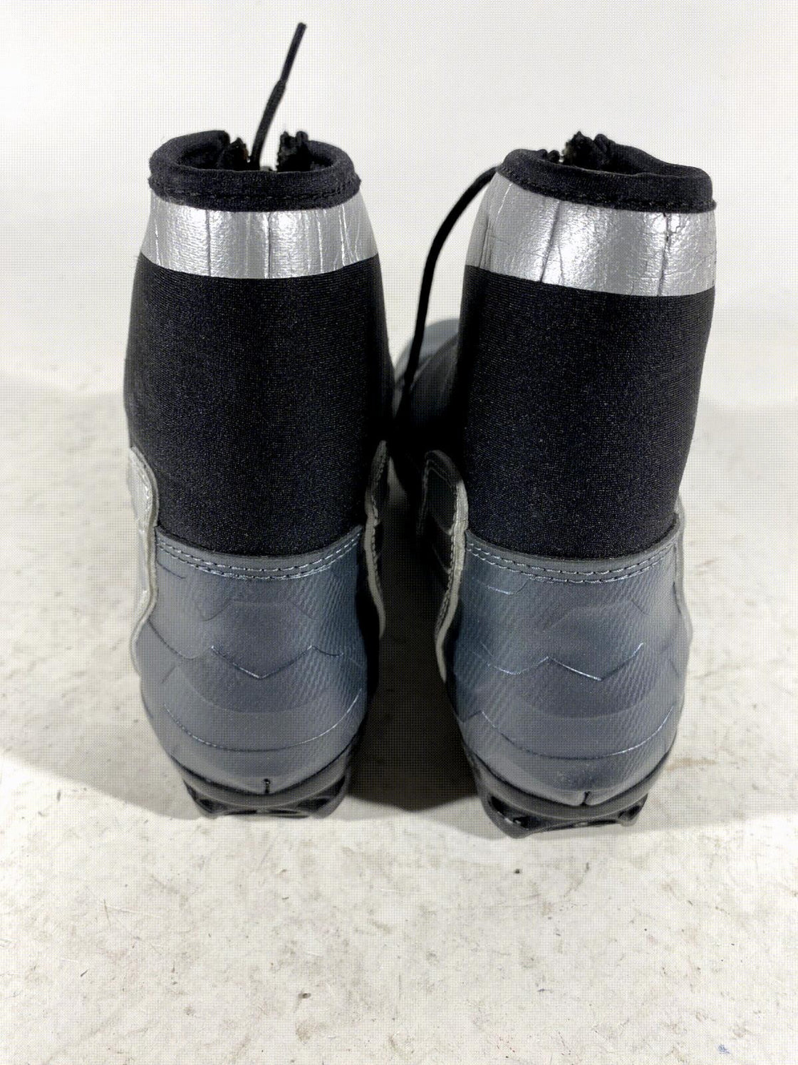 Alpina ST10 Nordic Cross Country Classic Ski Boots Size EU39 US7 for NNN 171