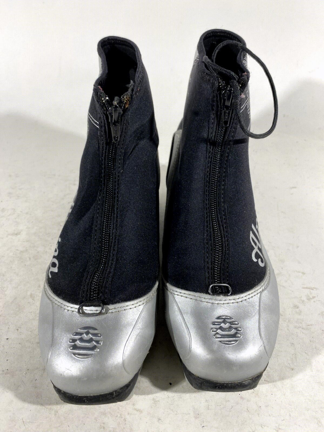 Alpina Eve 10T Touring Nordic Cross Country Ski Boots Size EU39 US7 NNN 169