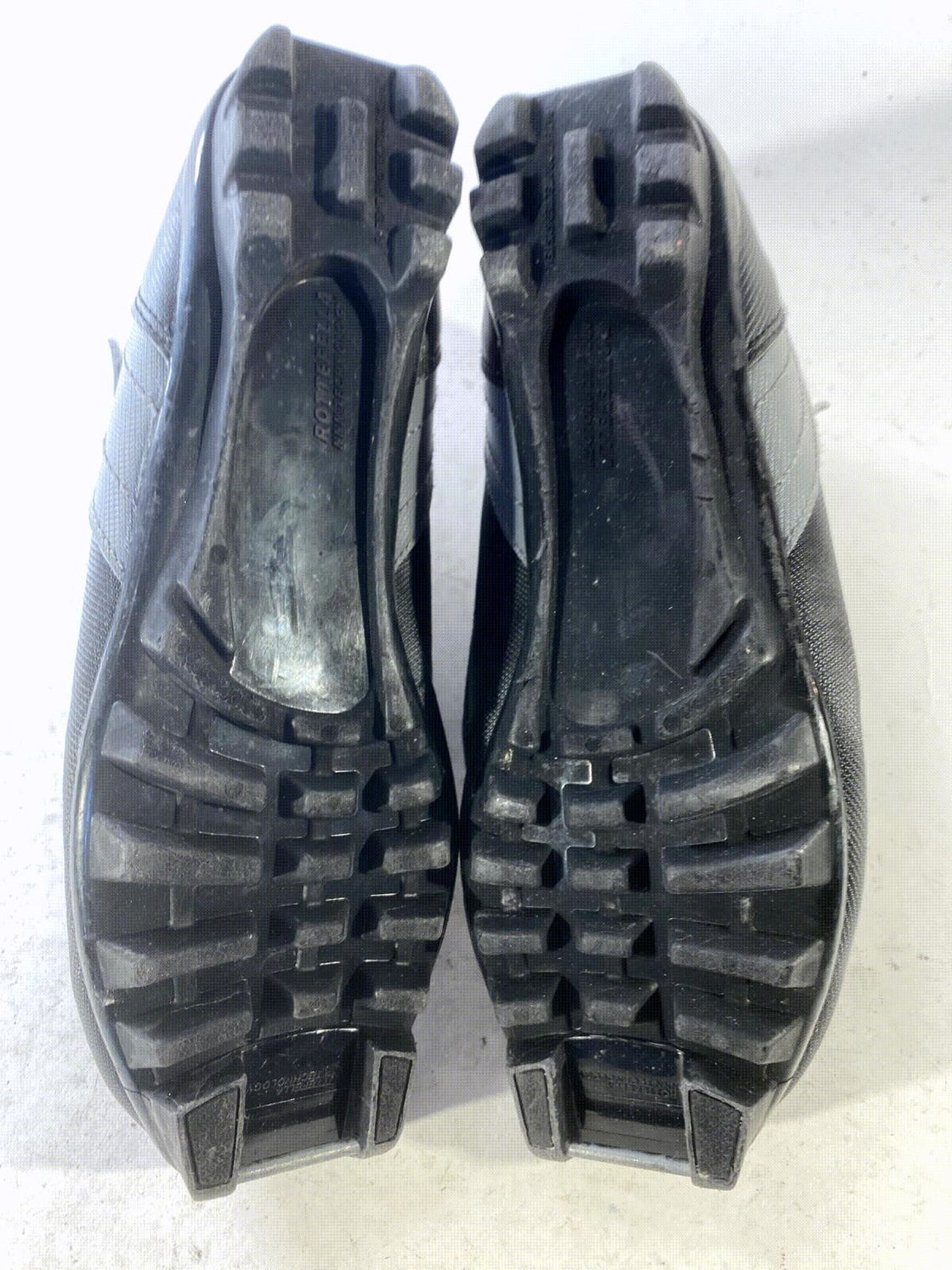 Madshus CT100 Classic Nordic Cross Country Ski Boots Size EU42 US9 for NNN 415