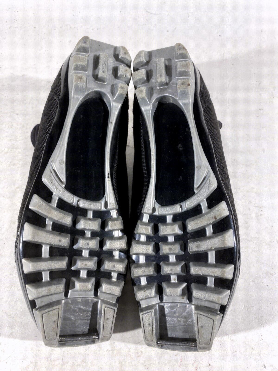 Madshus Hyper Classic Nordic Cross Country Ski Boots Size EU41 US8 for NNN 434