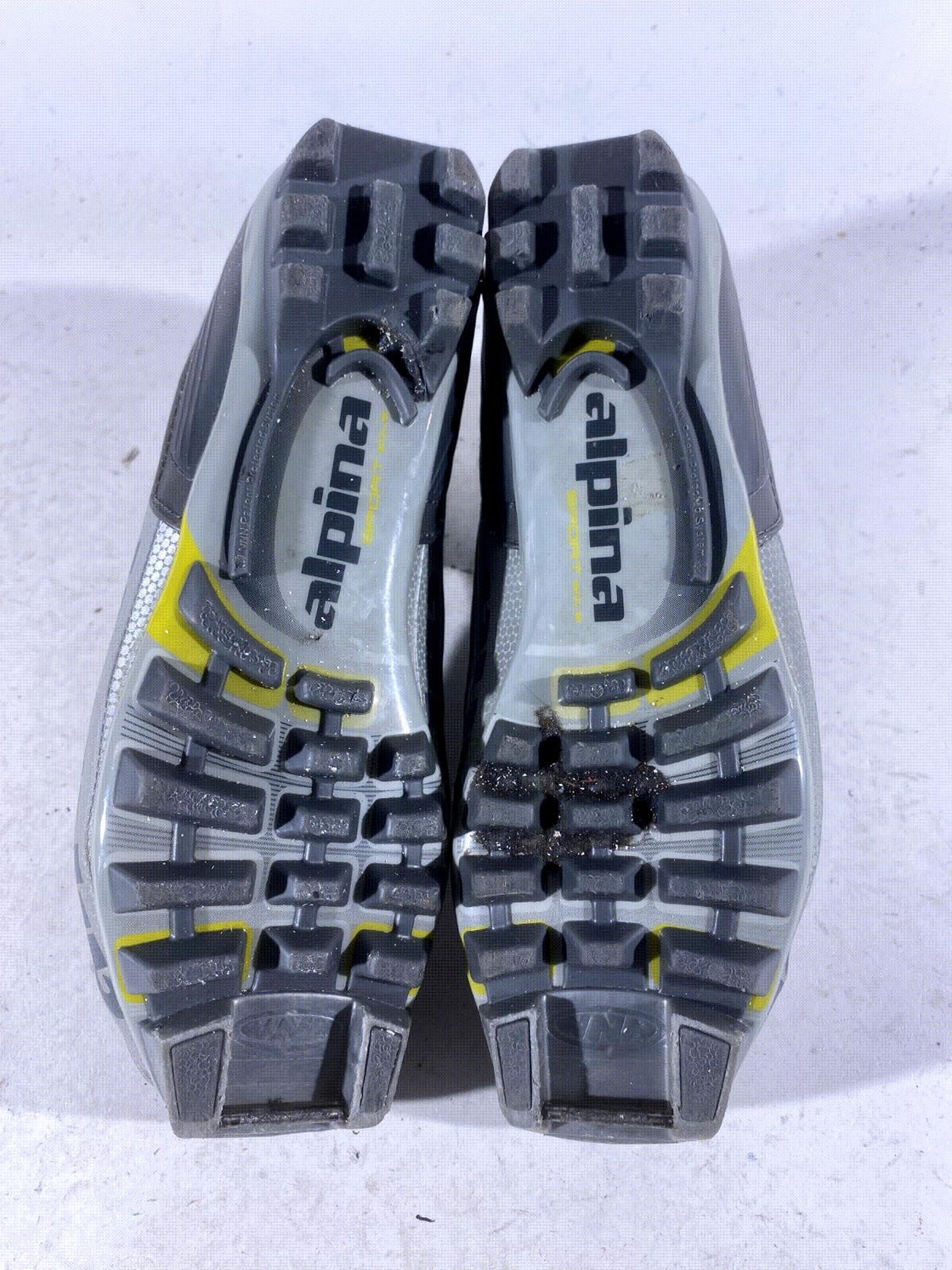 Alpina SR20 Nordic Cross Country Ski Boots Size EU40 US7.5 NNN bindings 468