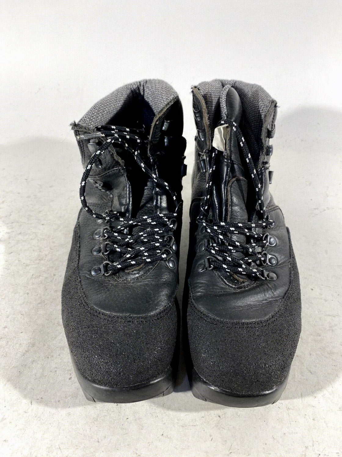 Madshus Touring Cross Country Nordic Ski Boots Size EU42 US8.5 NNN-BC 518