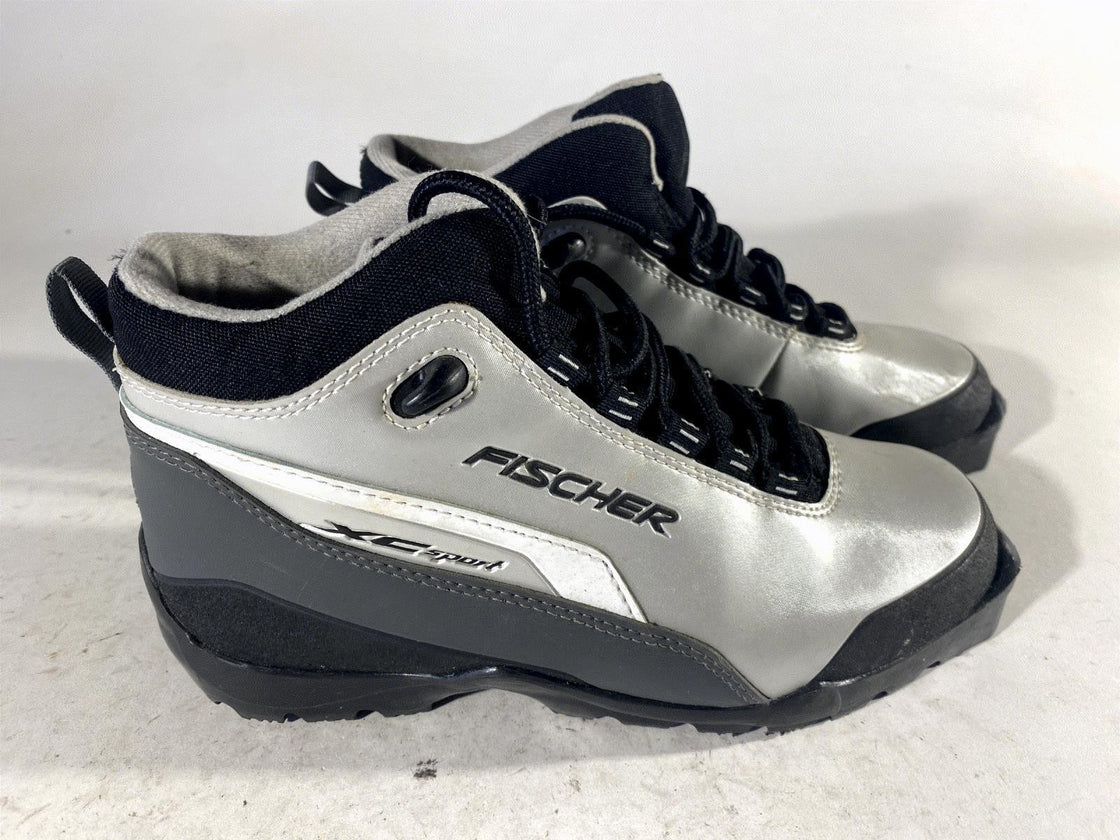 Fischer XC Sport Nordic Cross Country Ski Boots Size EU39 US7 SNS Profil 1075