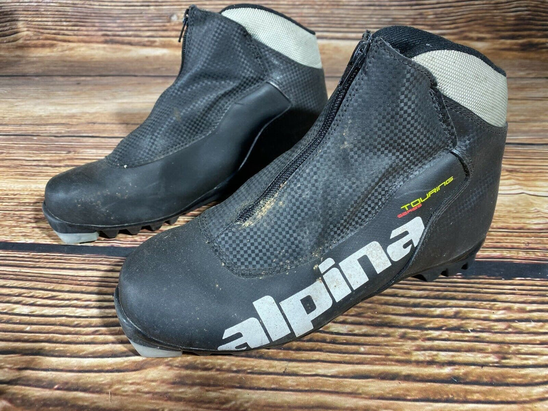 Alpina Touring Nordic Cross Country Nordic Ski Boots Size EU42 US9 NNN 3174