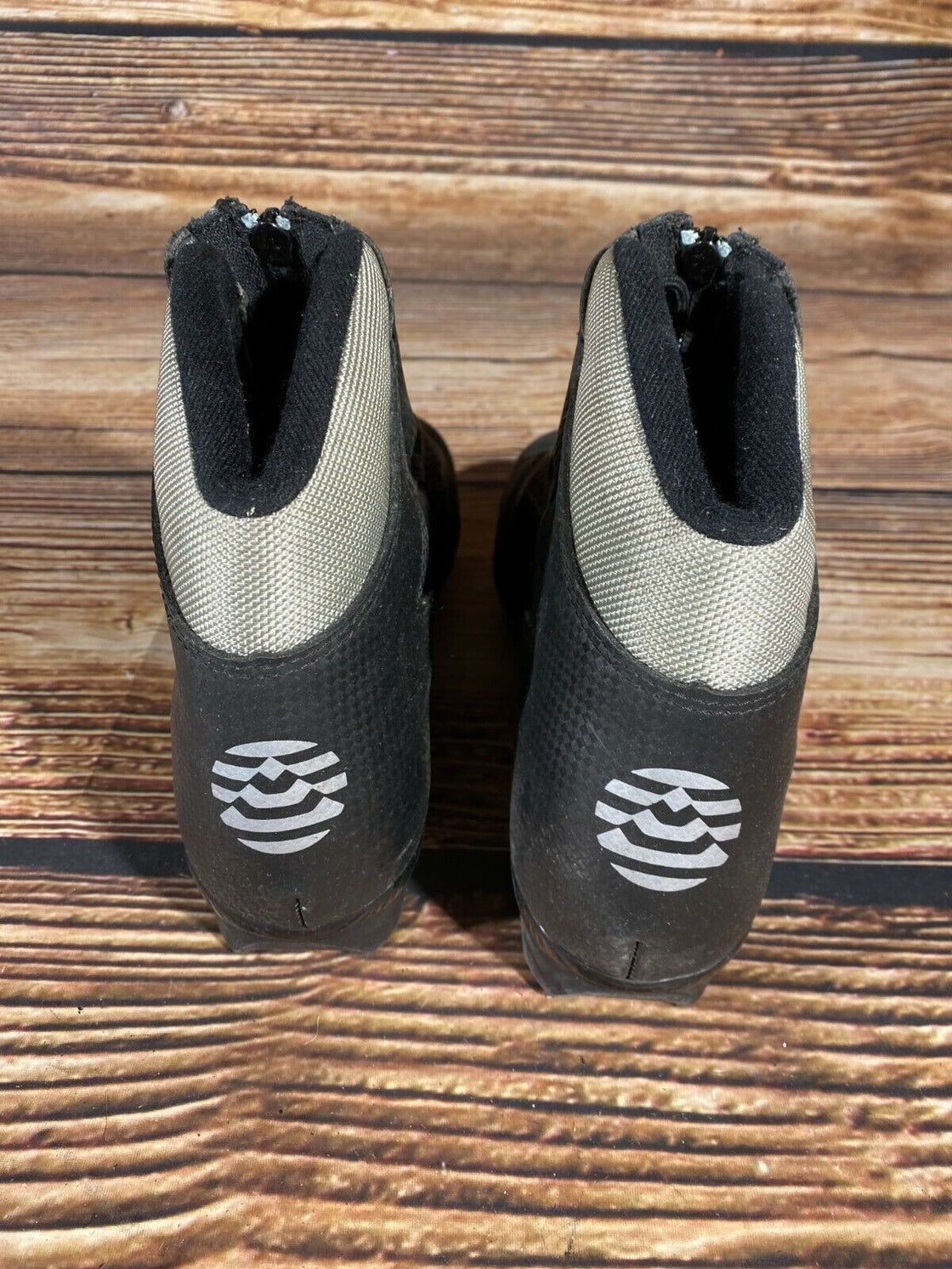 Alpina Touring Nordic Cross Country Nordic Ski Boots Size EU42 US9 NNN 3174