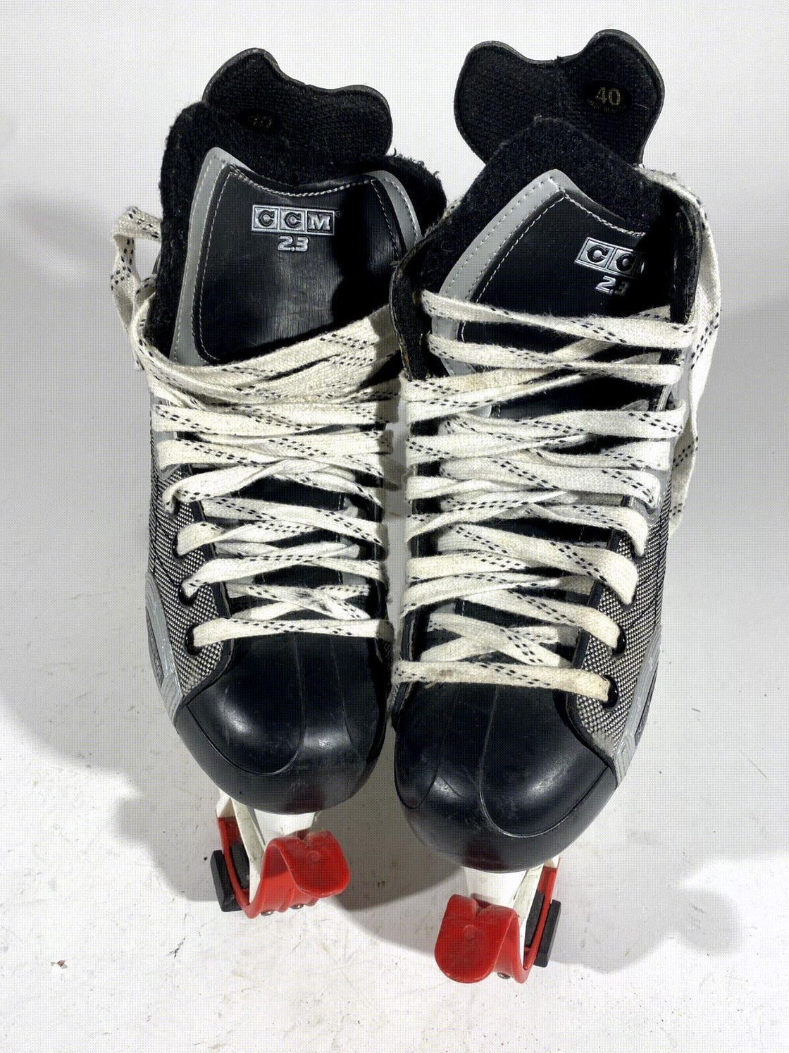 CCM 2.3 Ice Skates for Ice Hockey Shoes Unisex Size US7.5 EU40 Mondo 255 IS33