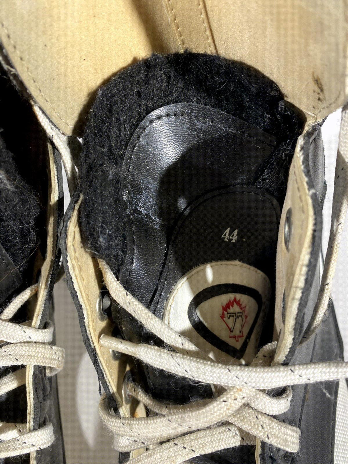Ranger 77 Ice Skates for Ice Hockey Shoes Unisex Size US10.5 EU44 Mondo 280 IS40