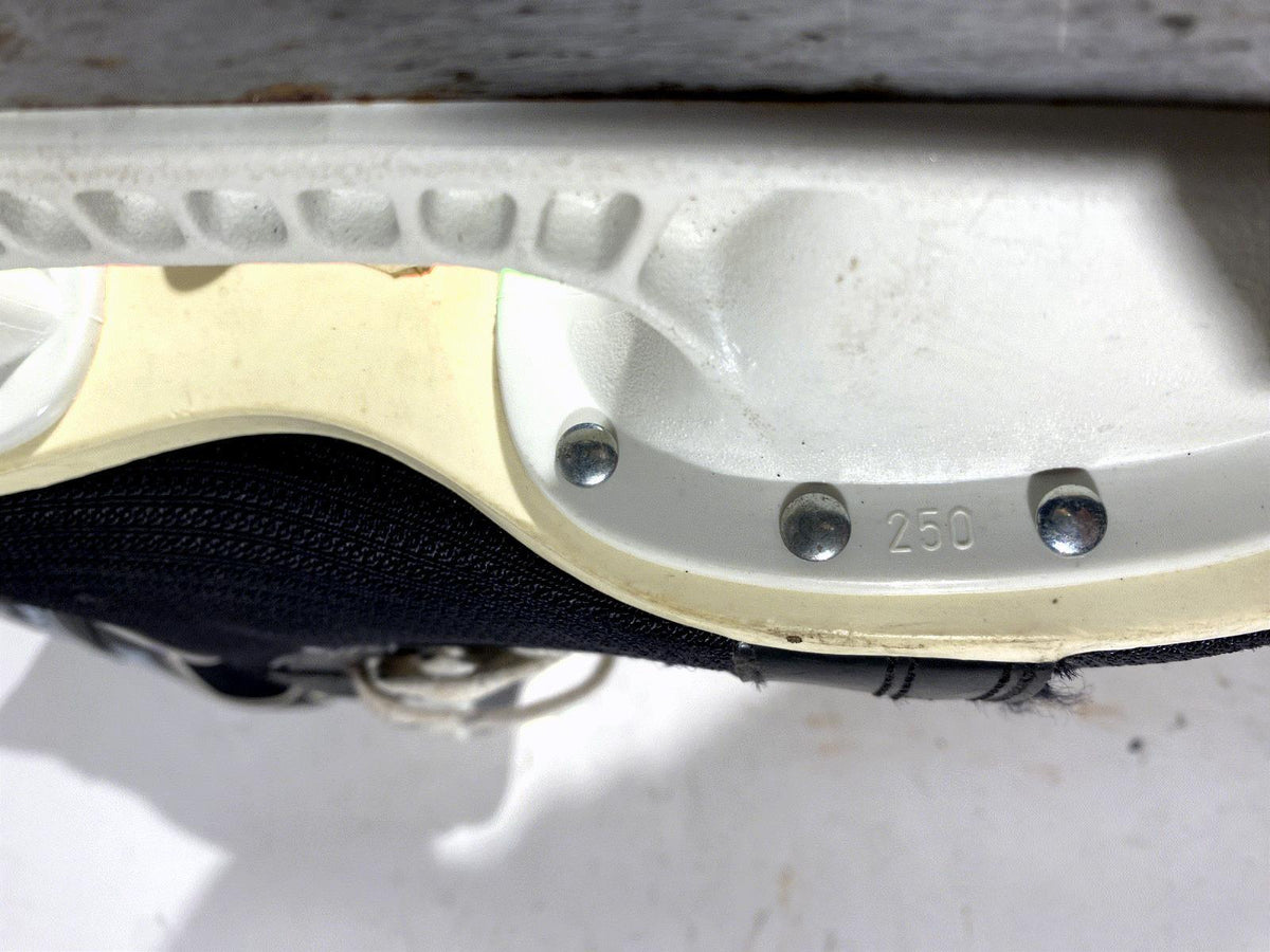 Bauer 26 Ice Ice Skates EU 38 US 6 250mm IS73