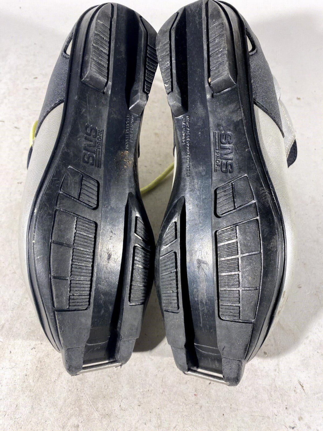 Fischer Classic Nordic Cross Country Ski Boots Size EU38 US6 SNS Profil 1128