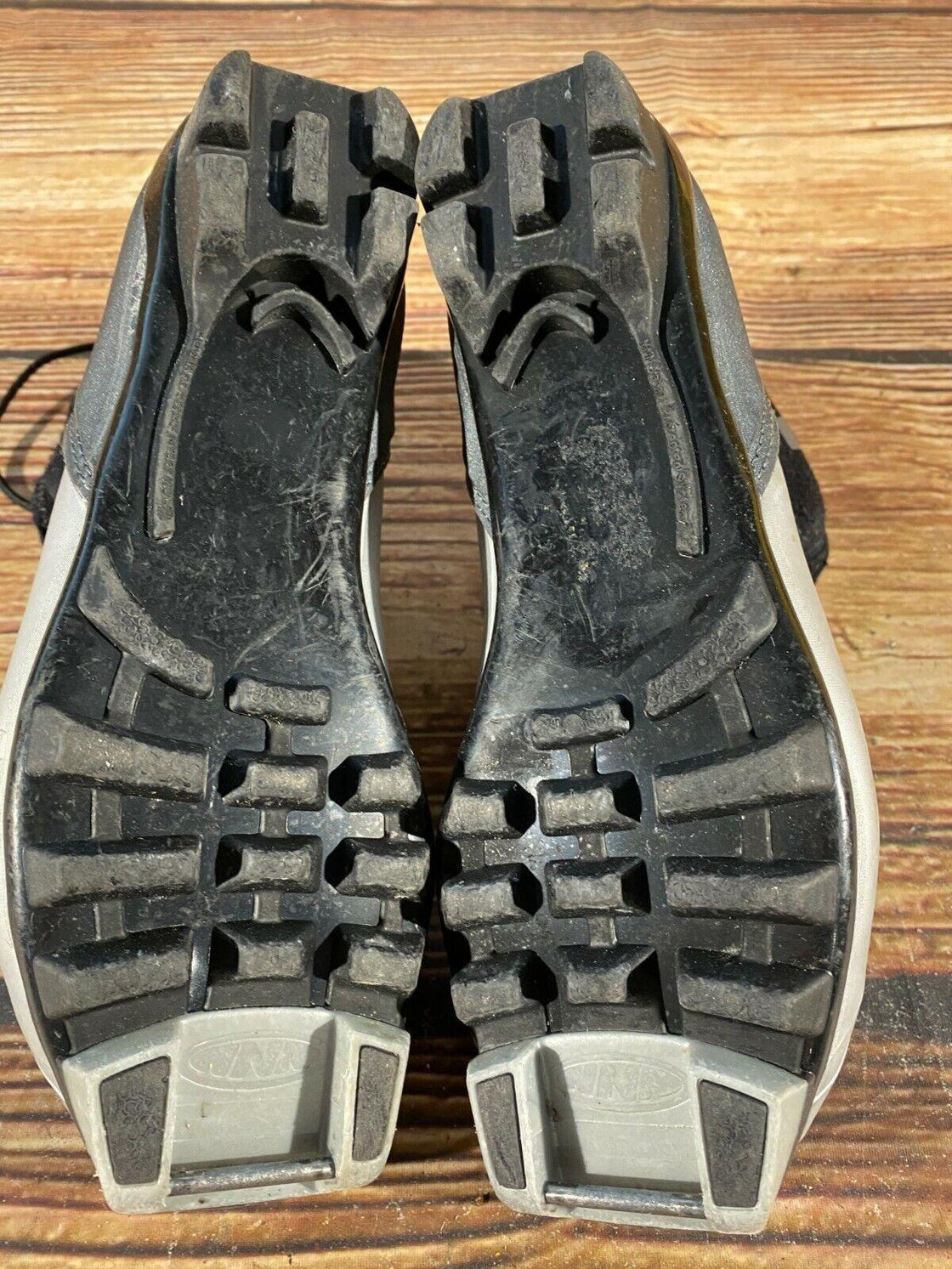 Alpina T10 Jr Touring Nordic Cross Country Ski Boots Size EU36 US4.5 NNN 2901