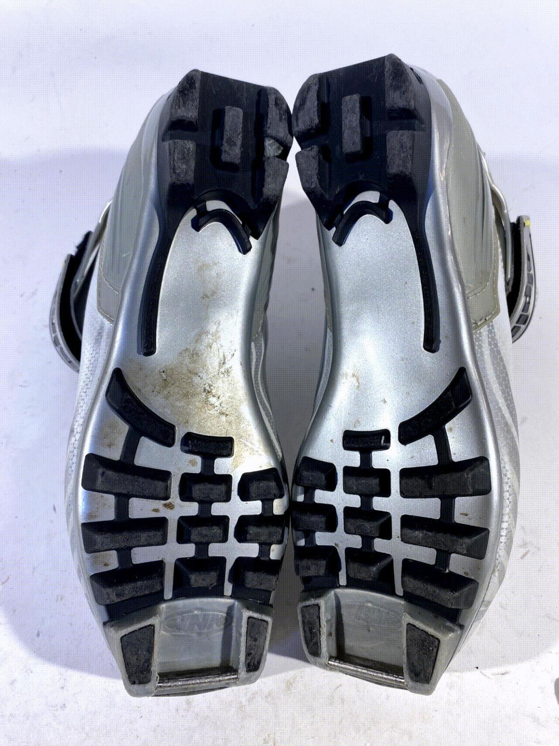 Alpina Eve 35T Nordic Cross Country Ski Boots Size EU38 US6 NNN bindings 32