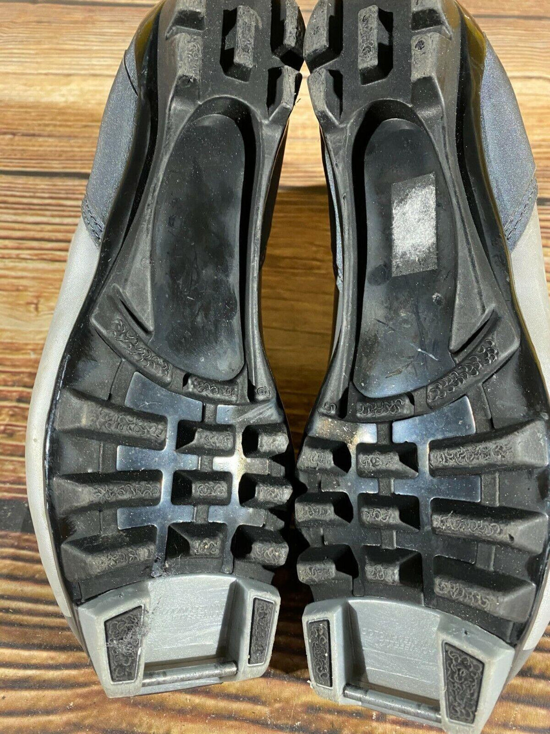 Alpina T10 Eve Nordic Cross Country Ski Boots Size EU37 US5 NNN bindings 831