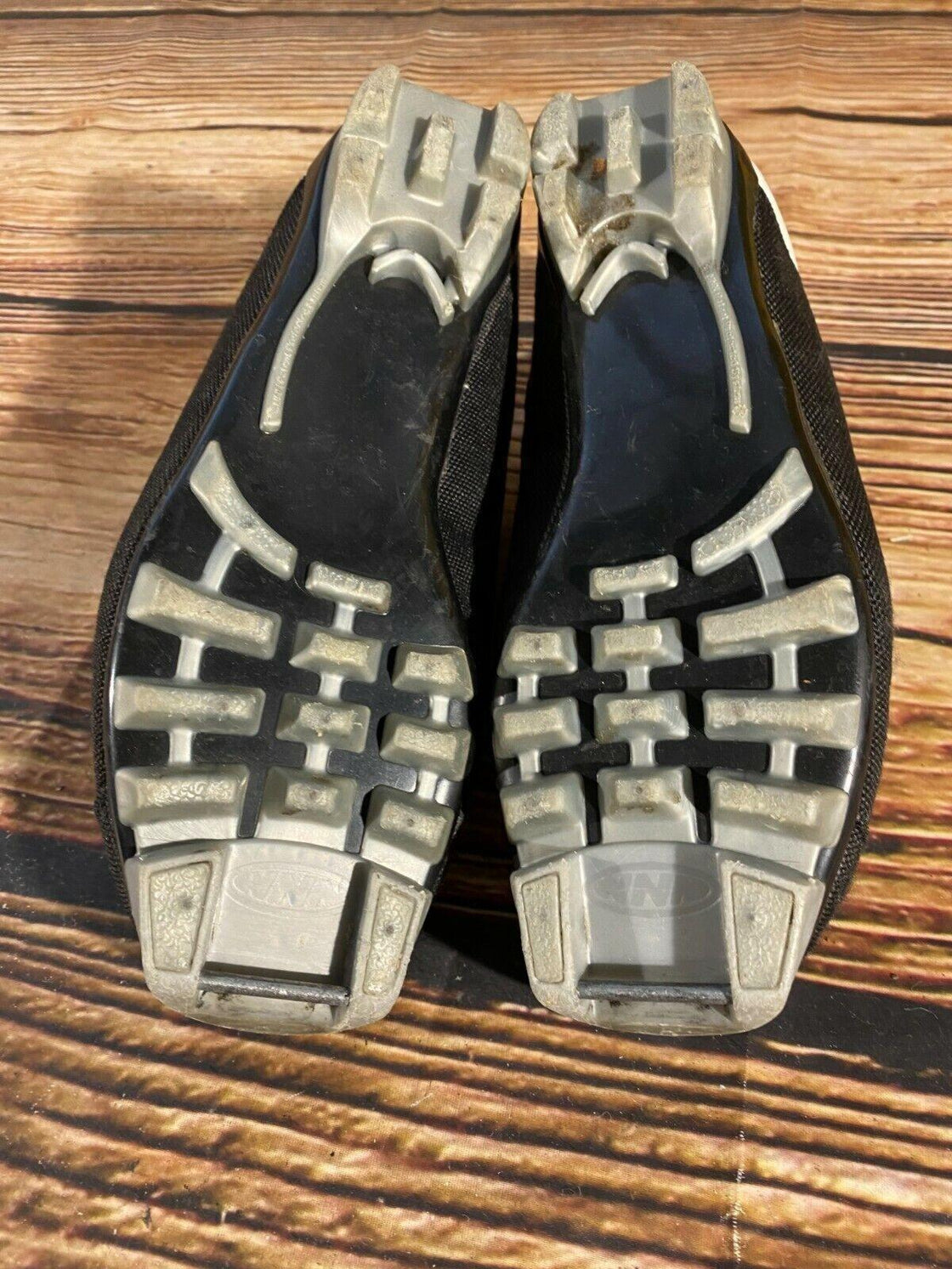 Madshus Metis-C Nordic Cross Country Ski Boots Size EU38 US5.5 NNN 2612