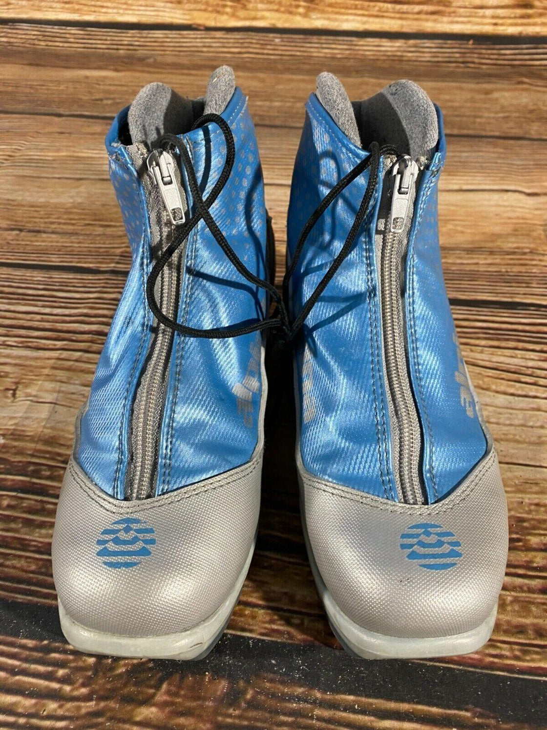 Alpina ST25L Nordic Cross Country Ski Boots Size EU37 US5 NNN bindings 2899