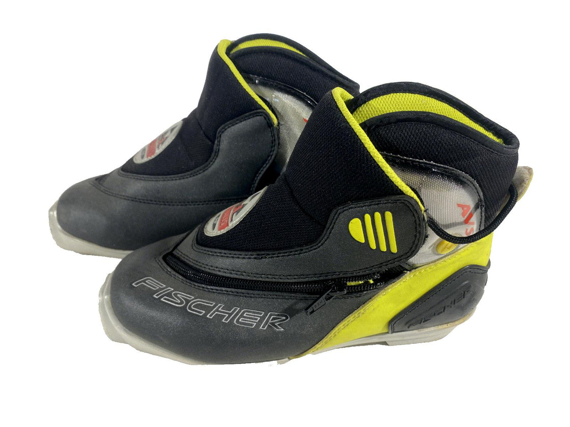 Fischer Classic Nordic Cross Country Ski Boots Size EU38  US6 SNS Profil 3209