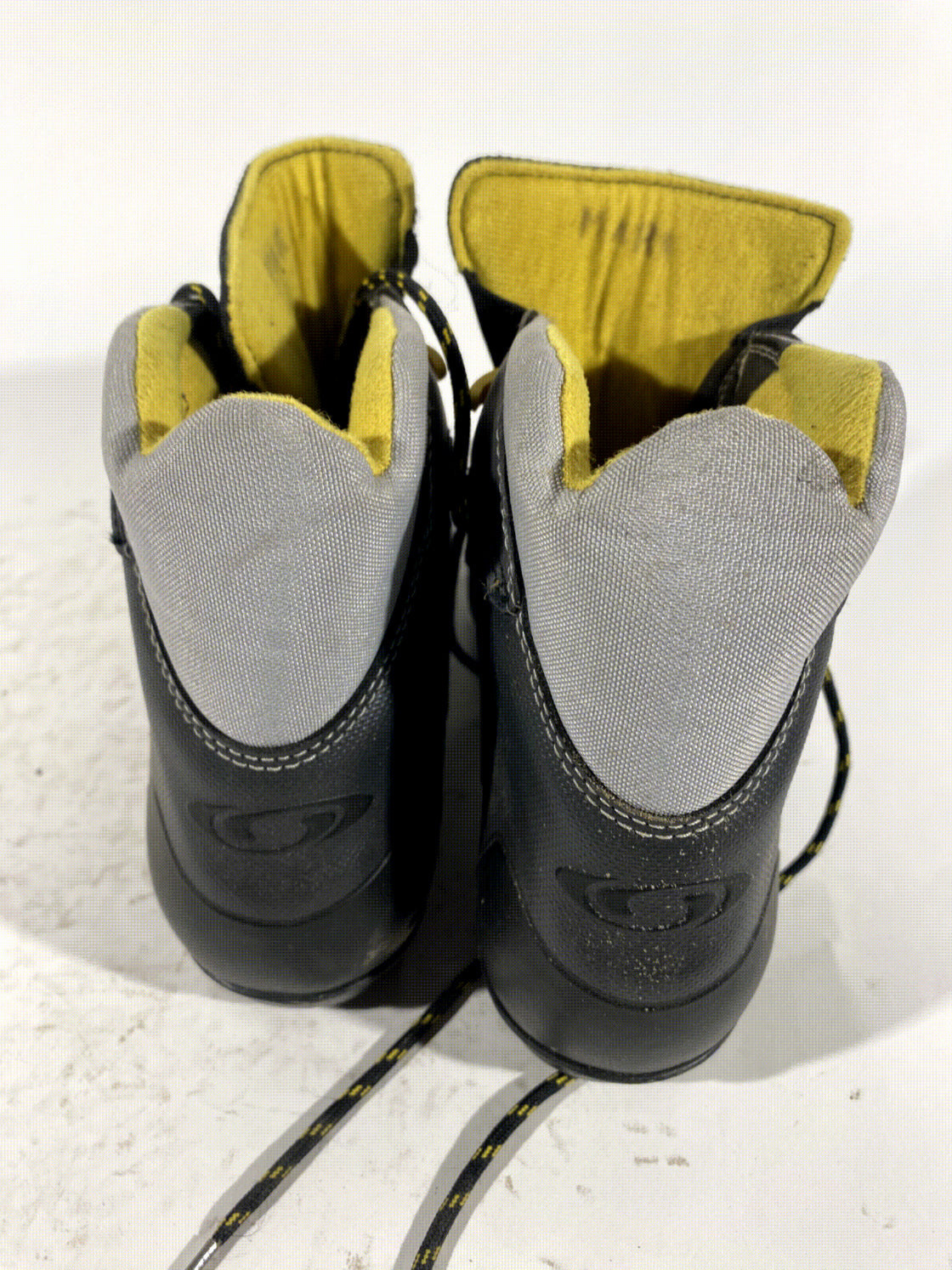 SALOMON Nordic Cross Country Ski Boots Size EU40 US7.5 SNS profil 1403