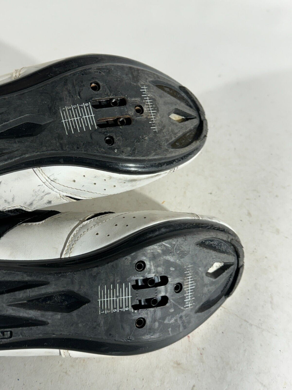 GIRO Savix Boa Cycling Road Shoes EU43 US9.5 Mondo 265 cs495