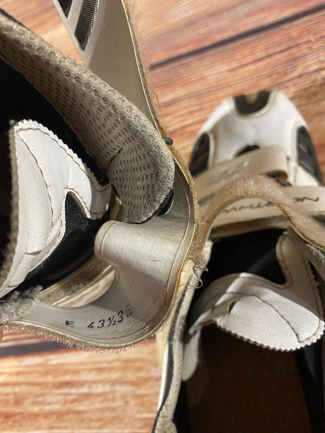 NORTHWAVE Road Cycling Shoes Size 3 Bolts EU43.5 US10 Mondo 274 cs892