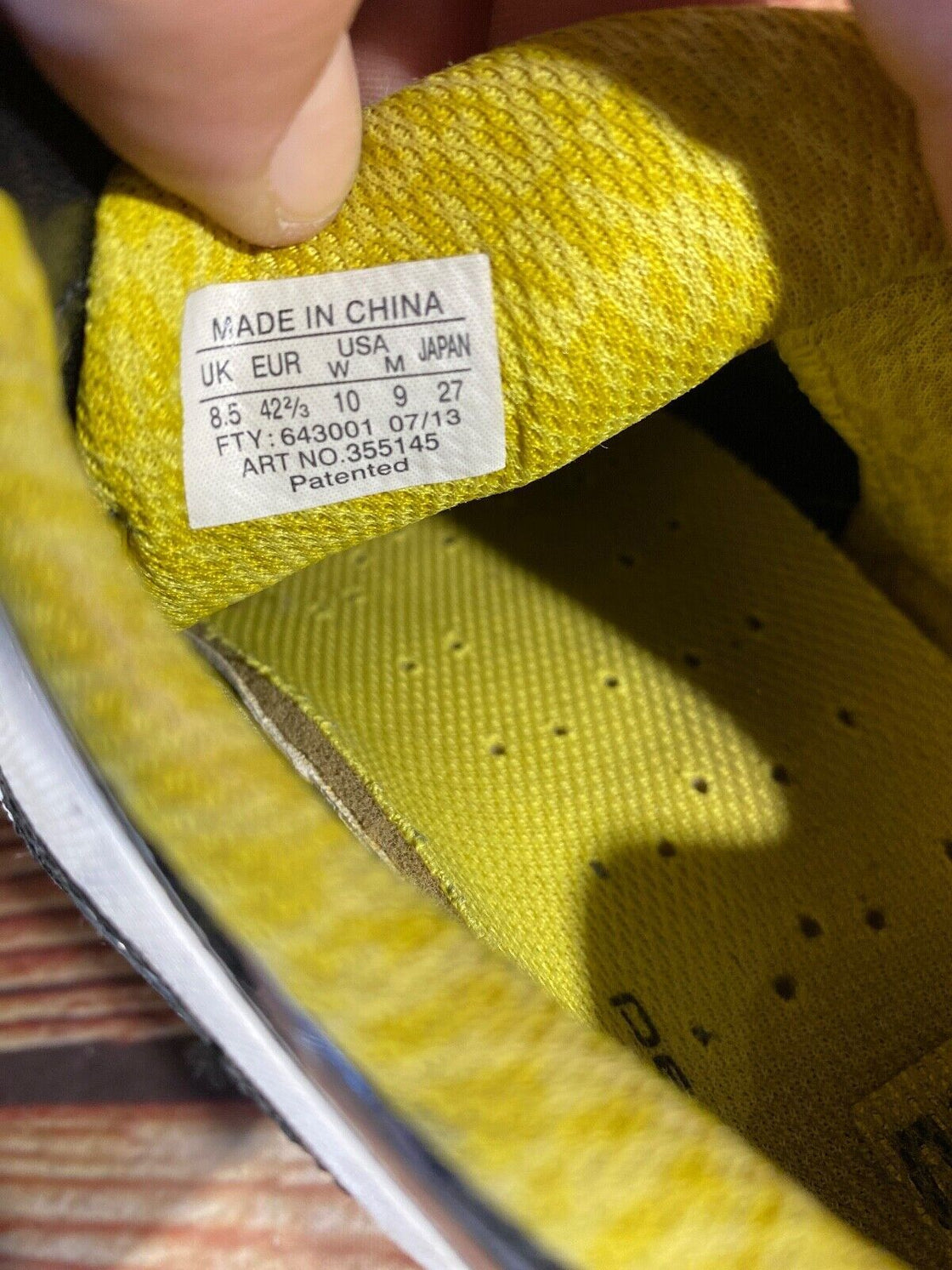 MAVIC Carbon Road Cycling Shoes 3 Bolts Size EU42 2/3  US9 Mondo 270 cs785