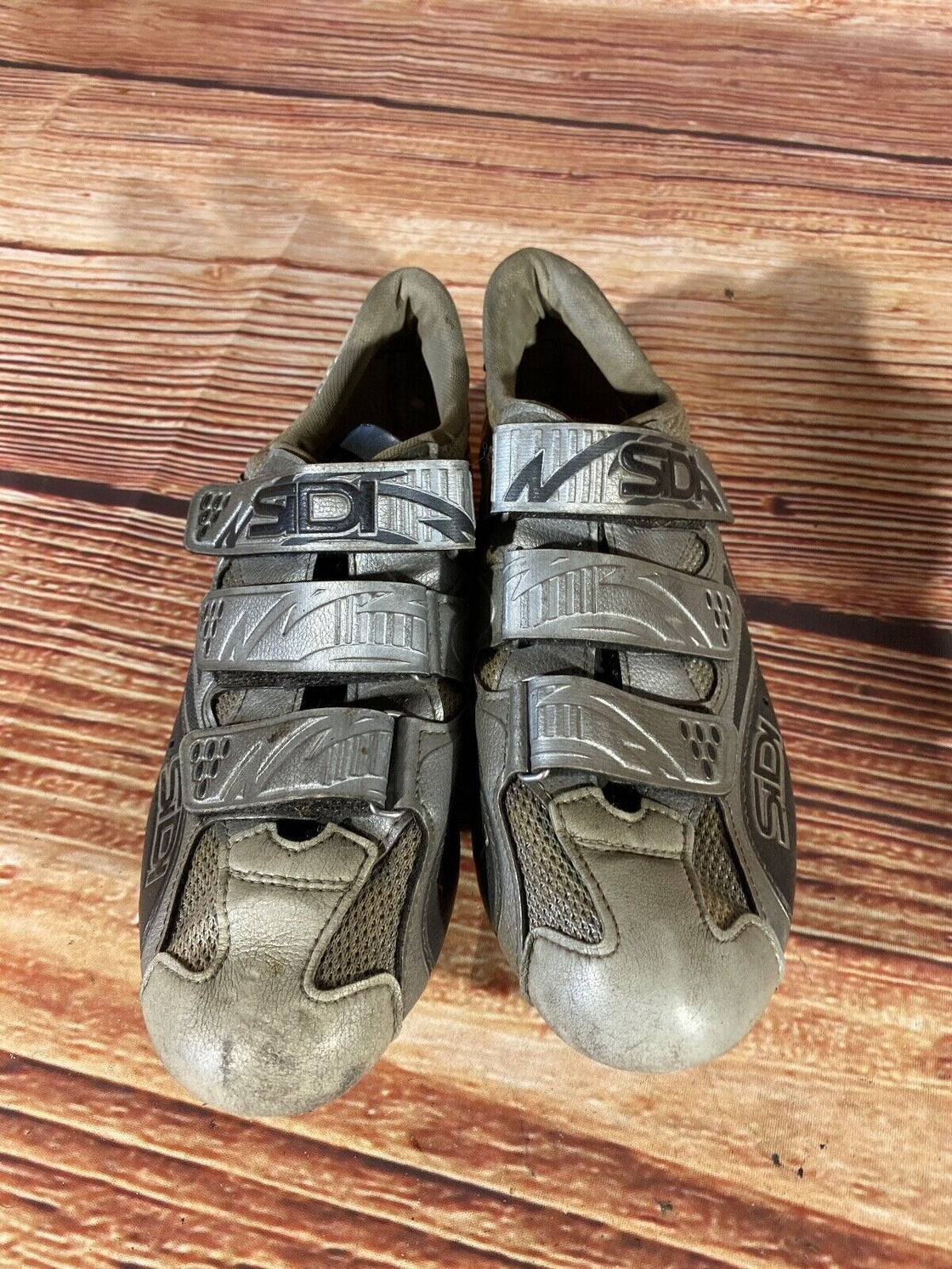 SIDI Carbon Road Cycling Shoes  3 Bolts Unisex Size EU42 US8  Mondo 258 cs875