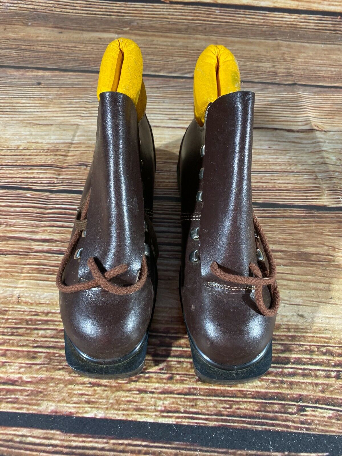 Alpine Ski Boots EU 37 US 5 Vintage 240mm KL88