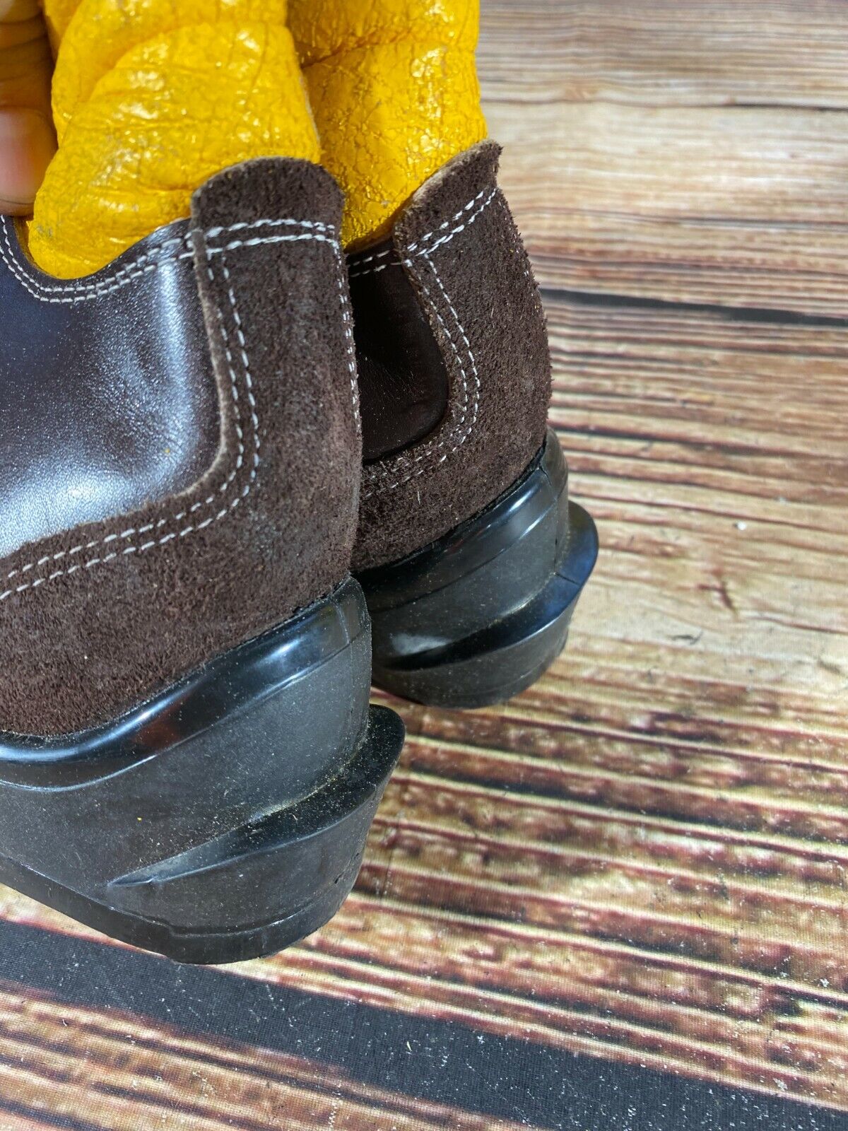 Alpine Ski Boots EU 37 US 5 Vintage 240mm KL88