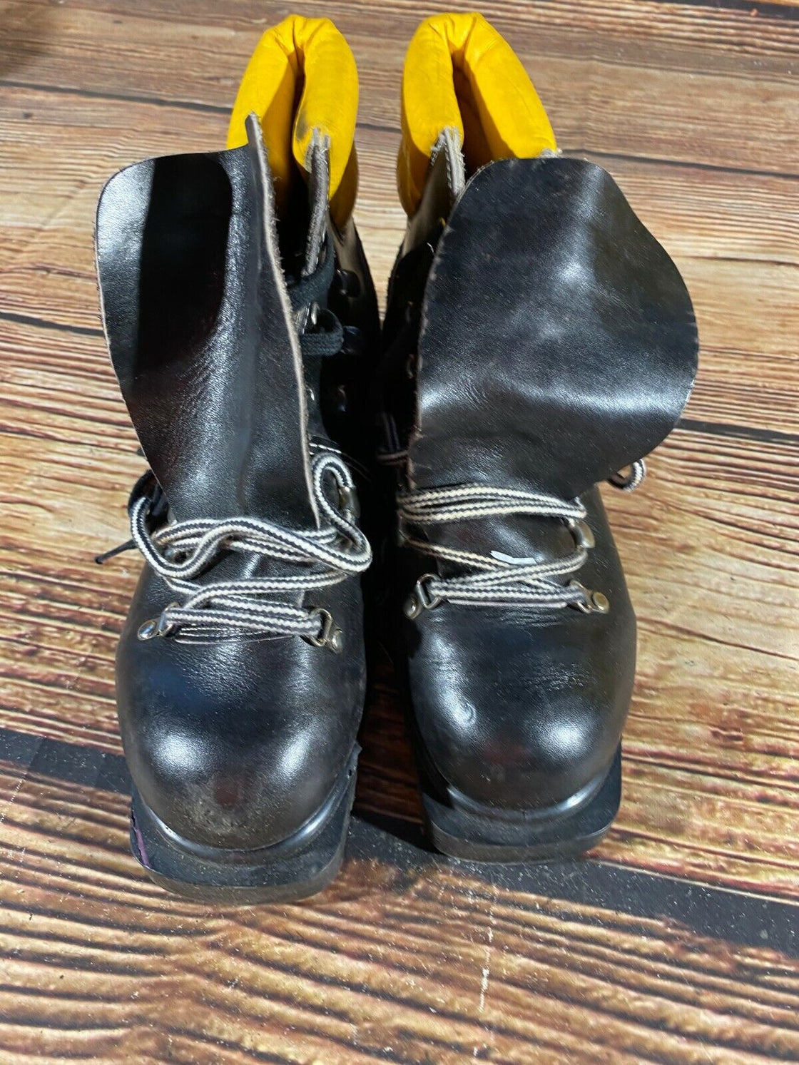 Vintage Alpine Ski Boots Downhill Skiing US9.5 UK8.5 Mondo 27 Cable Binding KL98