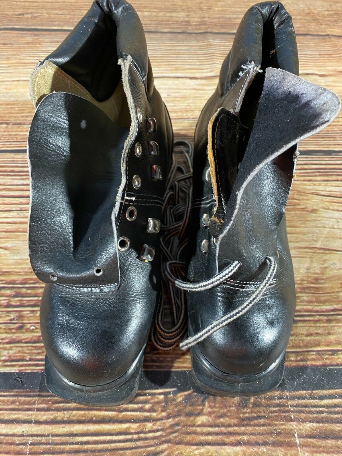 Alpine Ski Boots EU 38 US 5.5 Vintage 240mm KL124