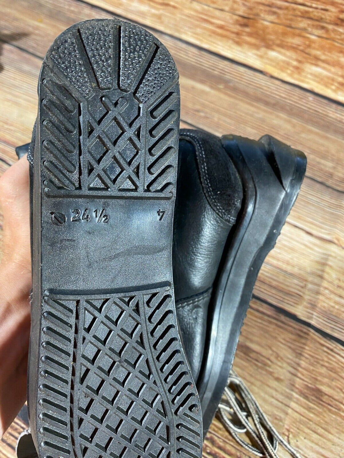 Vintage Alpine Ski Boots Downhill Skiing US5.5 UK4 Mondo 240 Cable Binding KL124