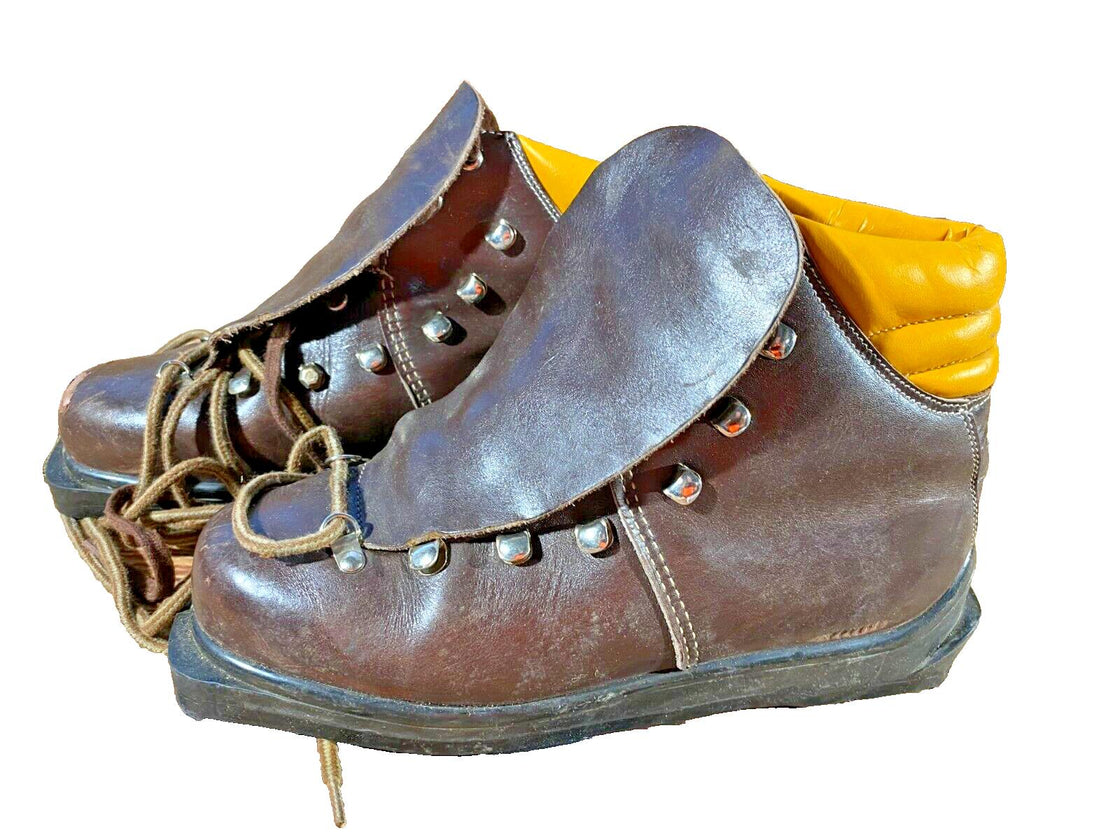 Vintage Alpine Ski Boots Skiing EU39 US6 UK5.5 Mondo 248 Cable Bindings KL102