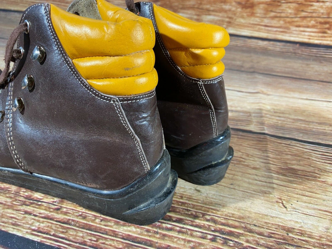 Vintage Alpine Ski Boots Skiing EU39 US6 UK5.5 Mondo 248 Cable Bindings KL102