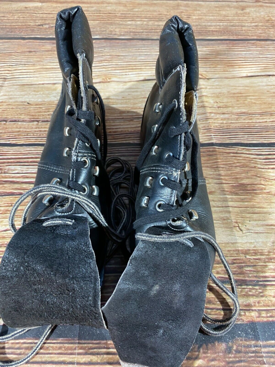 Vintage Alpine Ski Boots Skiing EU40 US7 UK6.5 Mondo 255 Cable Bindings KL104