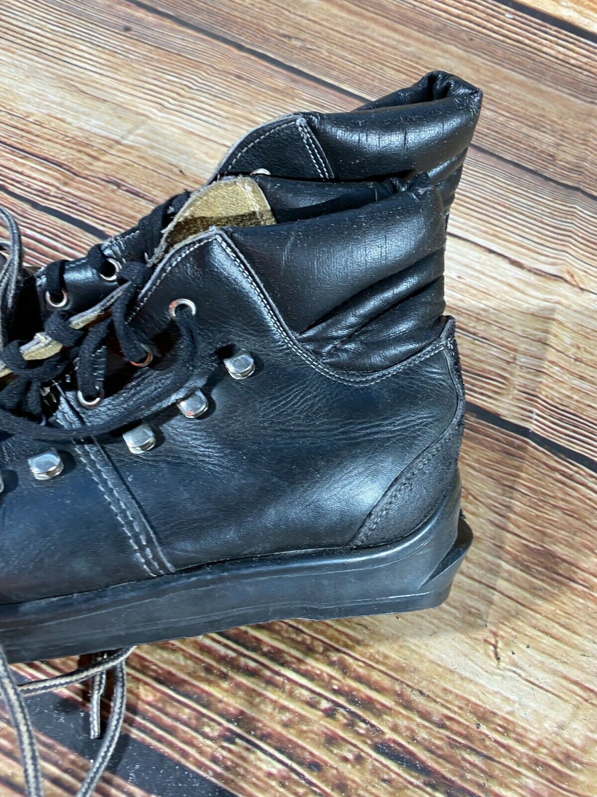 Alpine Ski Boots EU 40 US 7 Vintage 255mm KL104