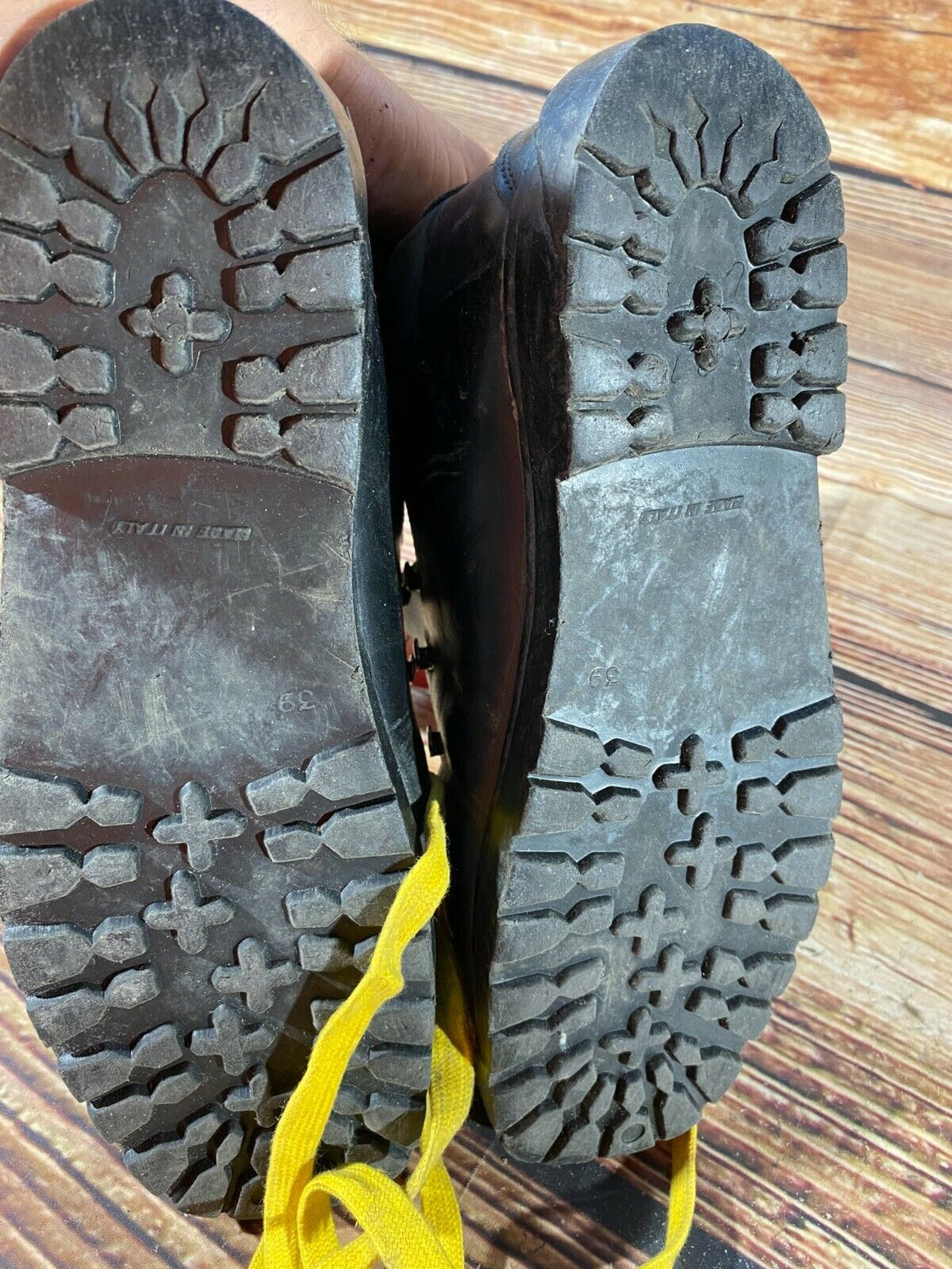 DISCESINO Leather Vintage Alpine Ski Boot EU39 US6 Mondo 246 Cable Binding KL105