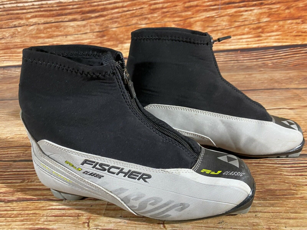 Fischer RJ Classic Cross Country Ski Boots Classic NNN EU 39 US 7 252mm 1508
