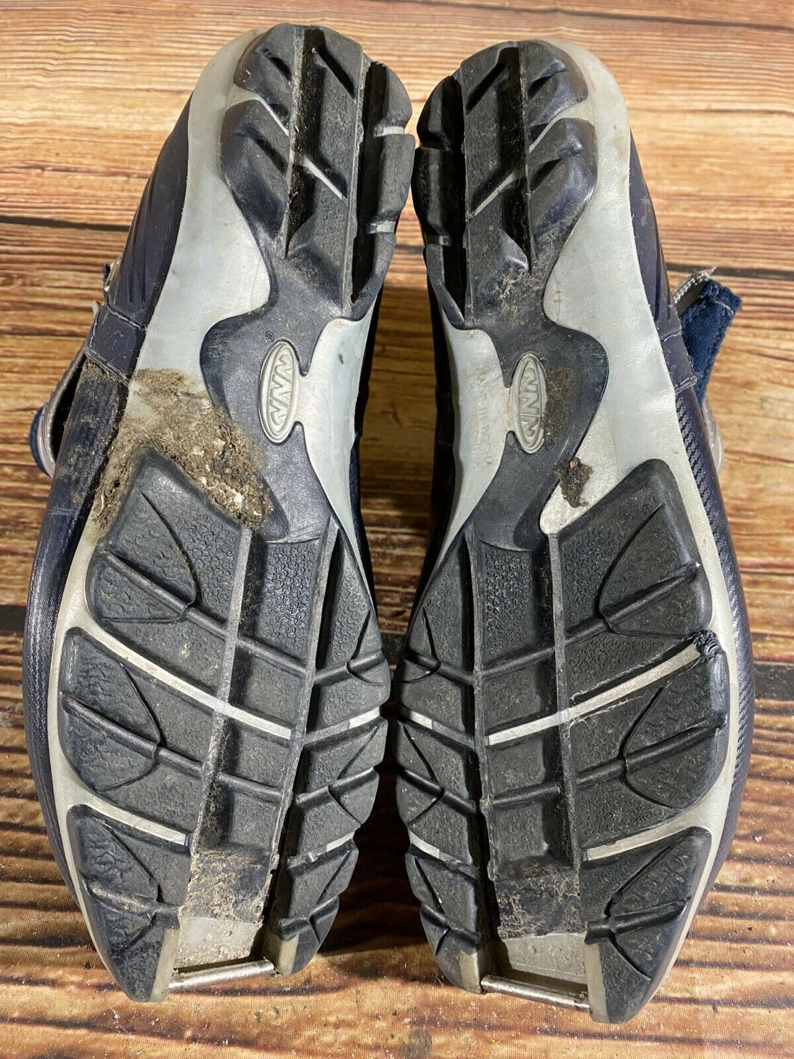Alpina ST21 Nordic Cross Country Ski Boots Size EU42 US9 for NNN 689