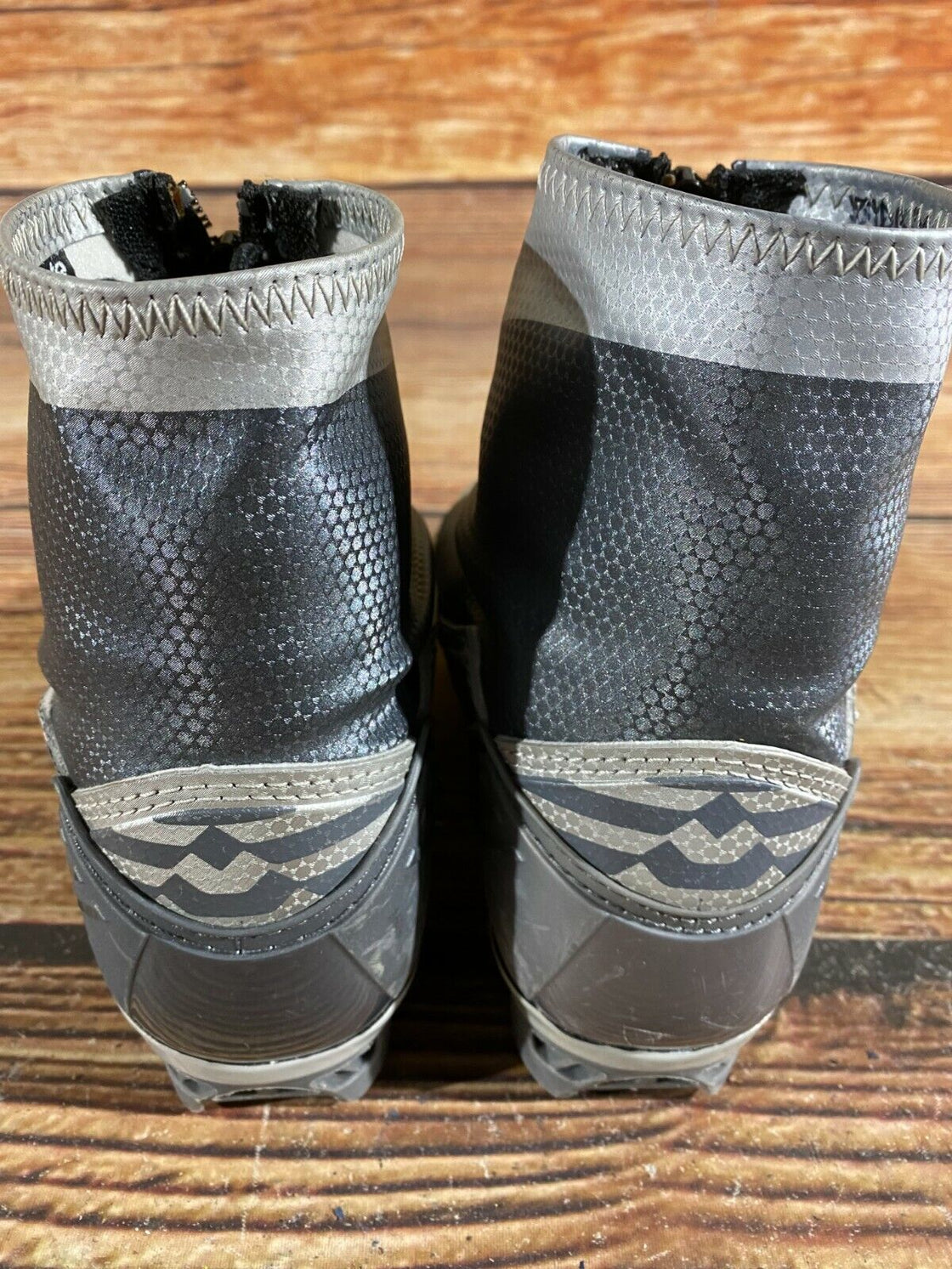 Alpina SR20 Nordic Cross Country Ski Boots Size EU37 US5 for NNN 680