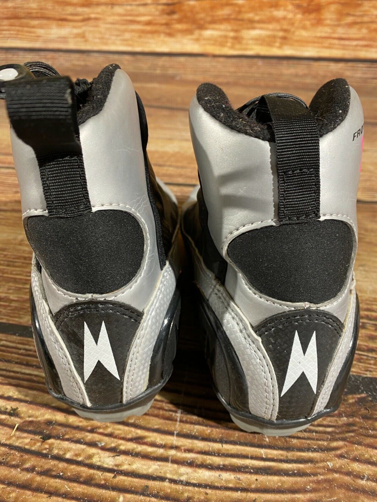 Madshus Froya Cross Country Ski Boots Classic NNN EU 37 US 5 225mm 2599