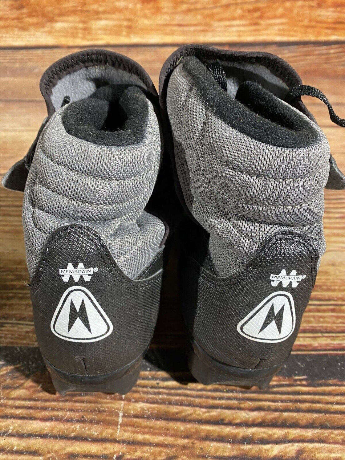 Madshus CT100 Nordic Cross Country Ski Boots Size EU40 US7.5 for NNN 1975